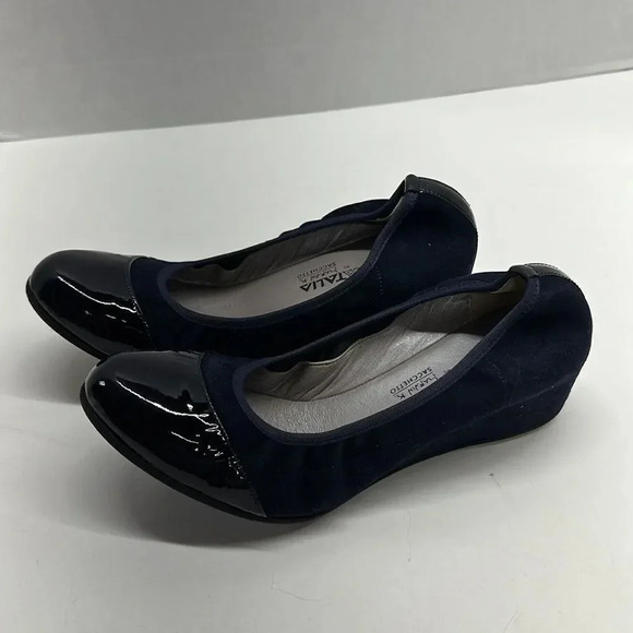Aquatalia by Marvin V Sacchetto Stretch Wedge Heels Black Cap Toe Blue Suede 6 - Picture 6 of 11